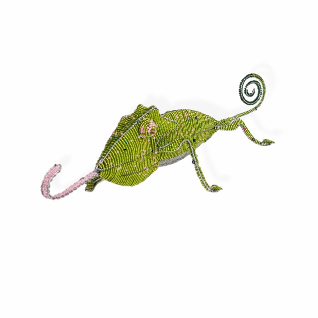 Afrykański kameleon z zielonych koralików ze spiralnym ogonem